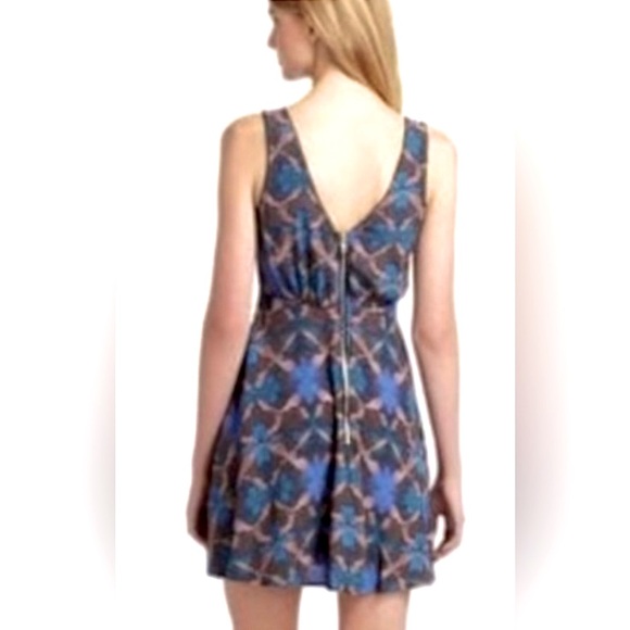 Free People Sleeveless Abstract Kaleidoscope Print Mini Dress w Exposed Back Zip - Picture 5 of 7